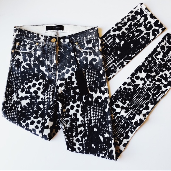 NWT VERSACE B+W Animal Print Denim Jeans size 24 - Picture 4 of 8